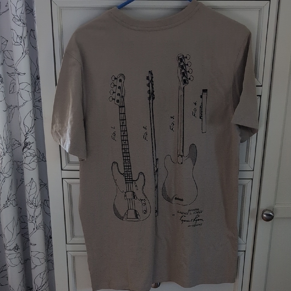 Guitar Graphic T-Shirt in Tan